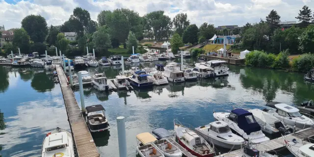 Chalon-sur-Saône marina