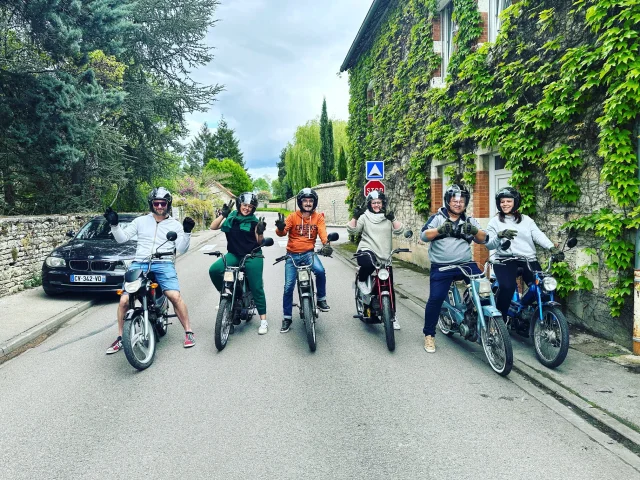 Dracy Le Fort Ride And Wine Mopedverleih Sport 3