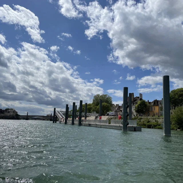 Ponton Manon 18