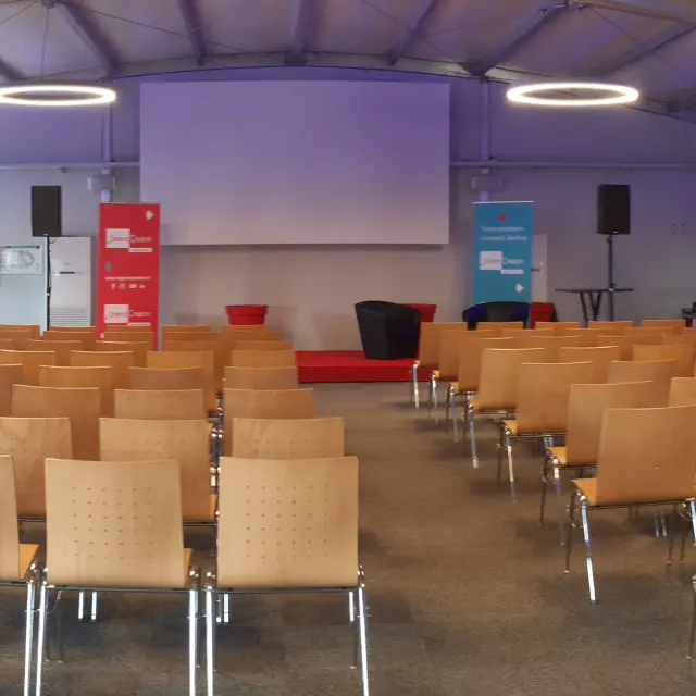 Pavillon Elan Conference 100 Personnes