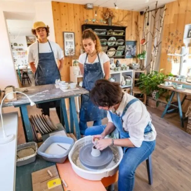 Atelier De Poterie 06 600x400 1