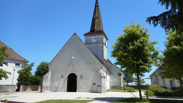 Crissey Patrimoine Eglise Mairie Massifs 2