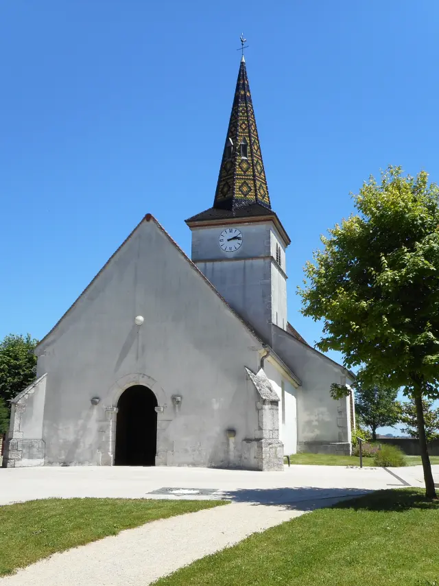Crissey Patrimoine Eglise Mairie Massifs 2
