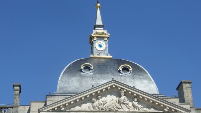 Hotel De Ville Clochet Chalons En Champagne