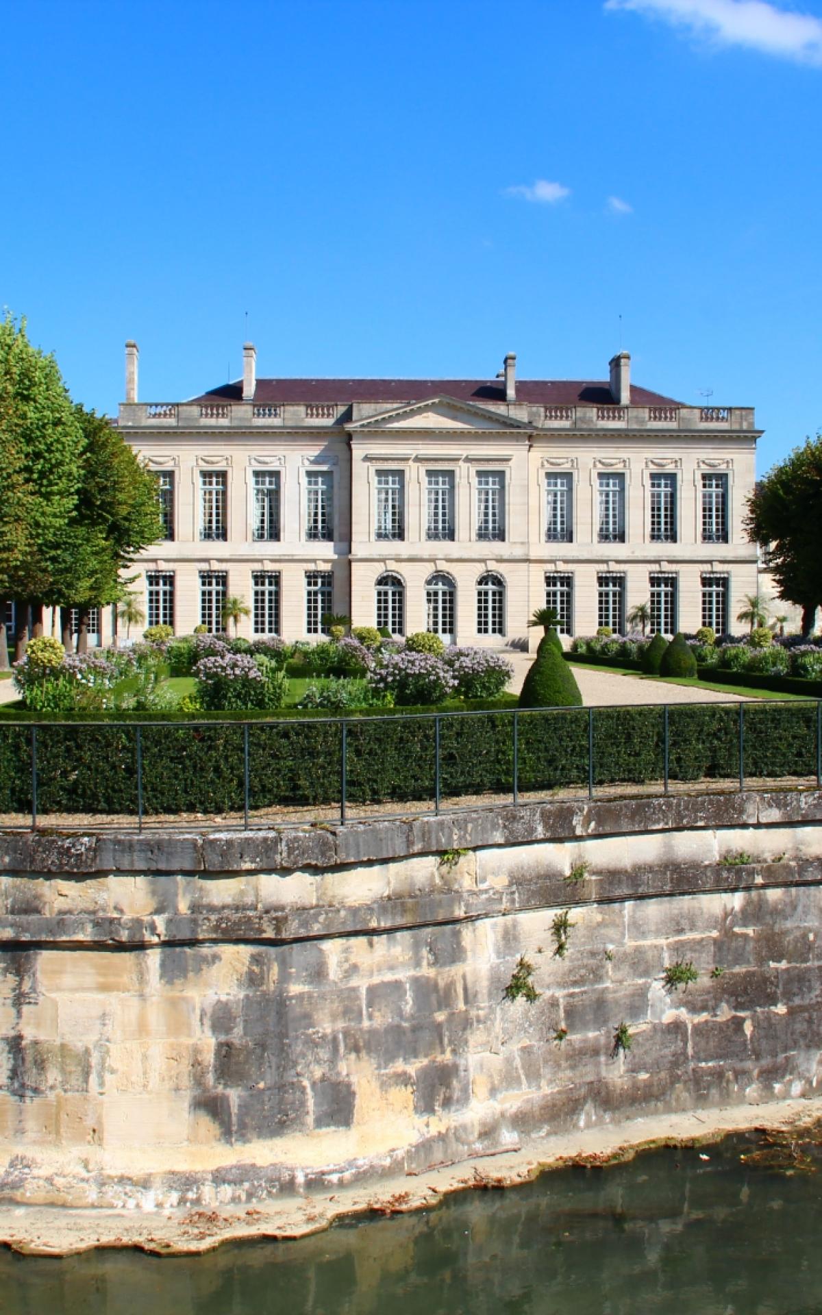 Chalons en Champagne Cathedral, France Stock Photo Alamy Chalons en Champagne Cathedral, France Stock Photo Alamy