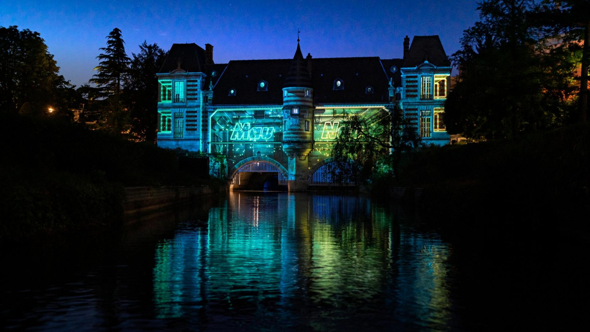 Balade En Barque Metamorpheauses Chalons Chateau Marche 8