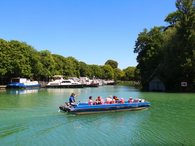 Balade En Barque L Epeaupee Chalons 5