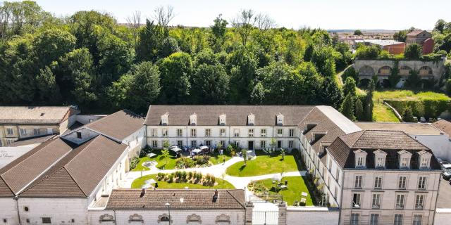 Maison de Champagne Joseph Perrier Air