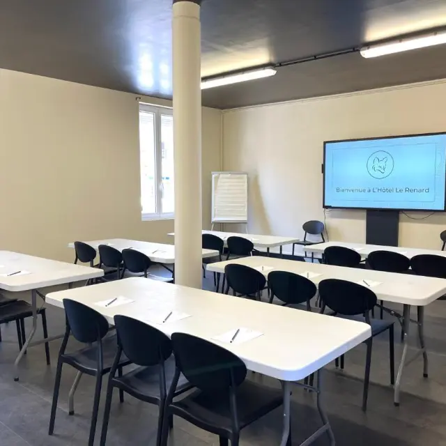 Hotel Le Renard Chalons Salle De Seminaire