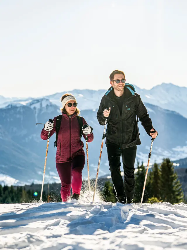 Snowshoeing and cross-country skiing - Savoie Grand Revard