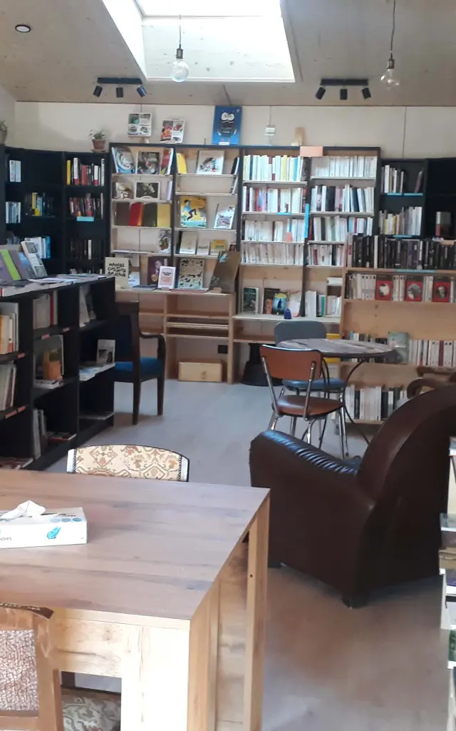 La Lanterne qui Rugit