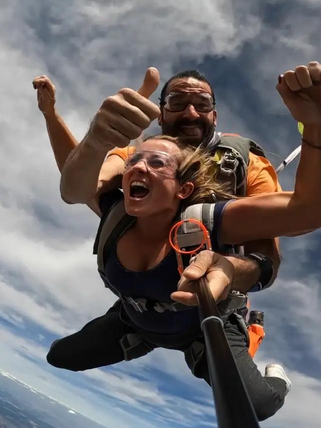 Tandemotion Parachutisme Manon Corazza Saut Du 21 Aout Chambley 1080p 00 04 13 333.png