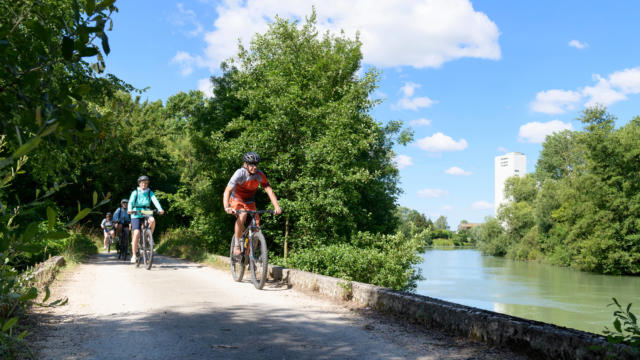 2018-06-22-romilly-sur-seine-auberge-de-nicey-balade-en-vlo-fred-laures-9-1.jpg