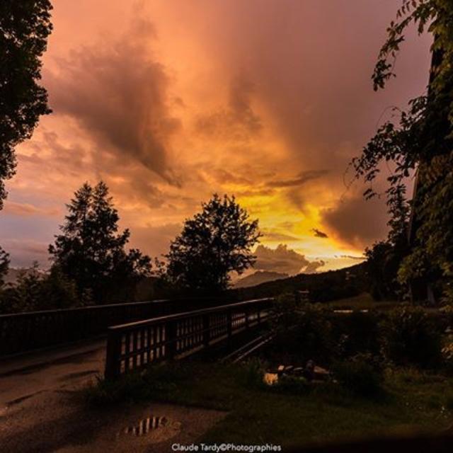 Couché de soleil après une fin d'après midi orageuse à Chaillol