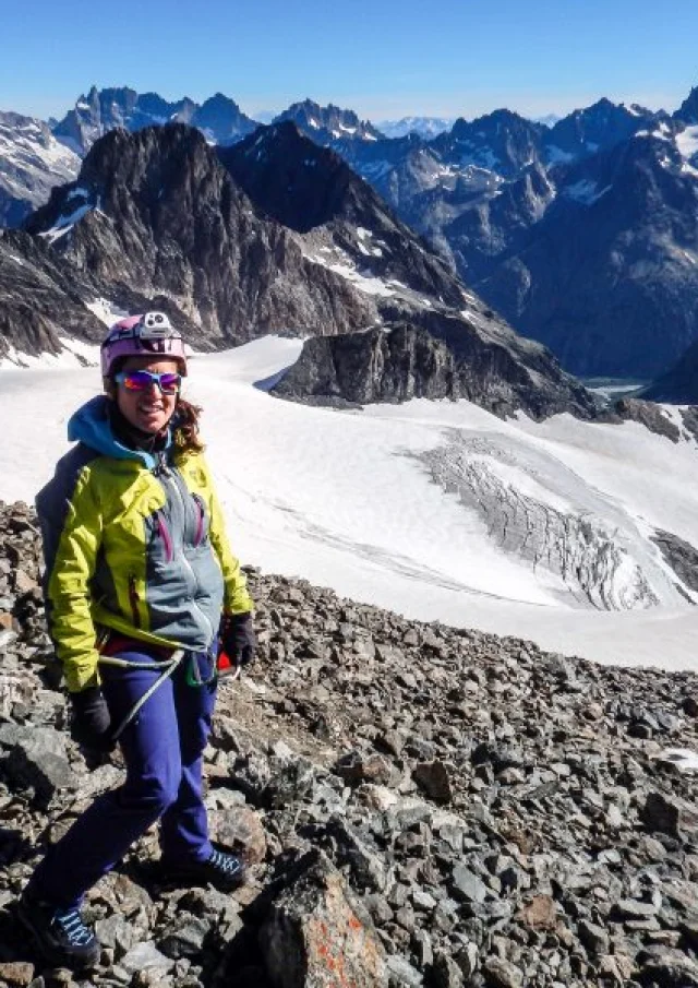 Alpinisme au sommet des Rouies dans le Valgaudemar