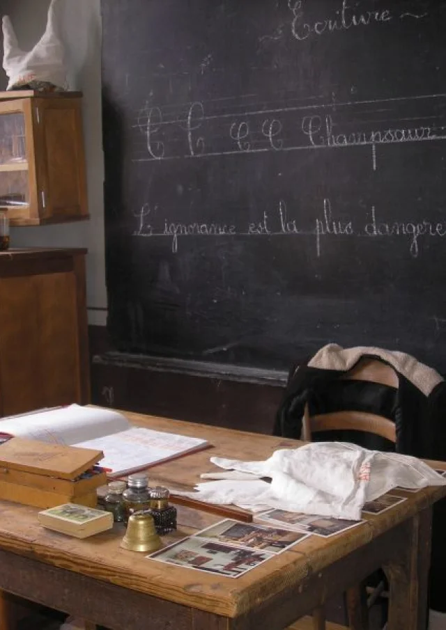 Ecole d'Autrefois dans le Champsaur à St Jean St Nicolas