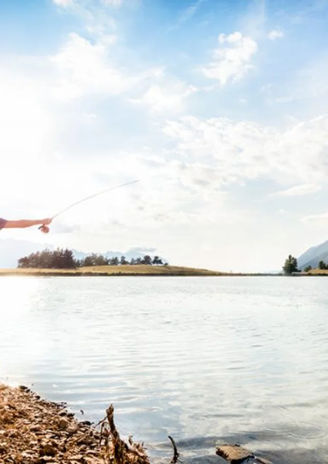 Pêche au lac de Barbeyroux dans le Champsaur