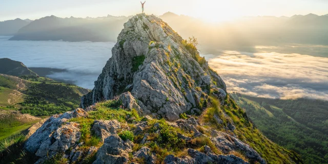 Vue du Pic de L'Aiguille à Laye dans la vallée du Champsaur