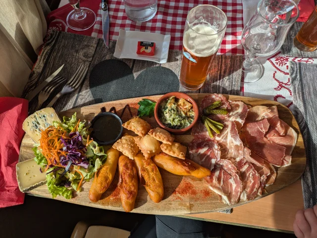 Assiette de spécialités 100% Champsaur