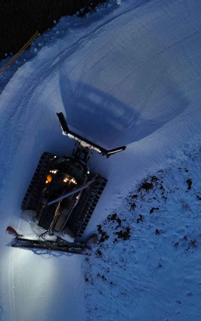 Dameuse à Saint Léger les Mélèzes