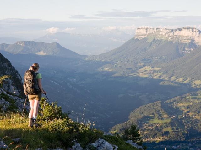 Randonneuse Au Grand Som, Vue Sur Le Granier