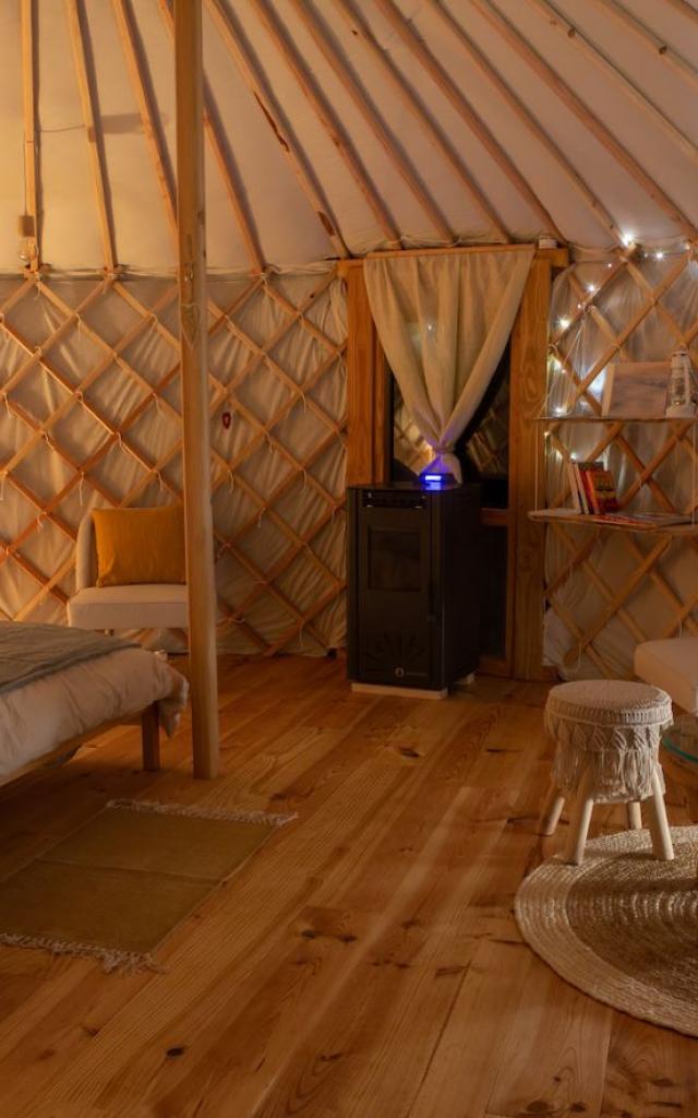 Yourte Etoile Interieur Bd