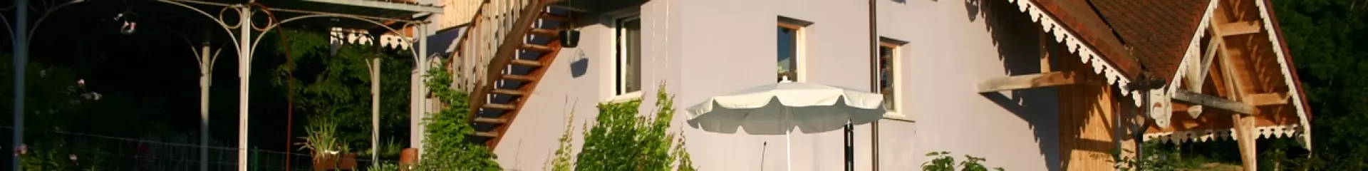 Gite Chez Belette Lac Aiguebelette Piscine Maison
