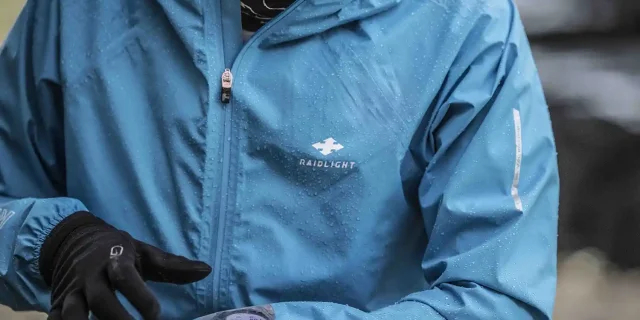 Veste imperméable Ultra-light Raidlight 2025