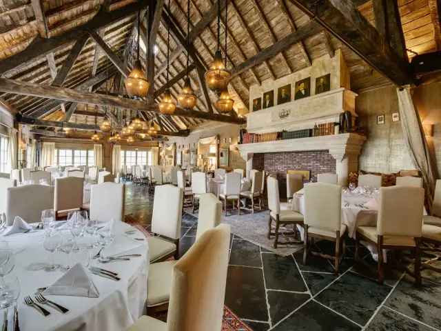 Restaurant Domaine Des Saint Peres