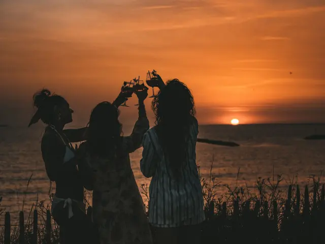 Grande Terrasse Laurinda Hudgens