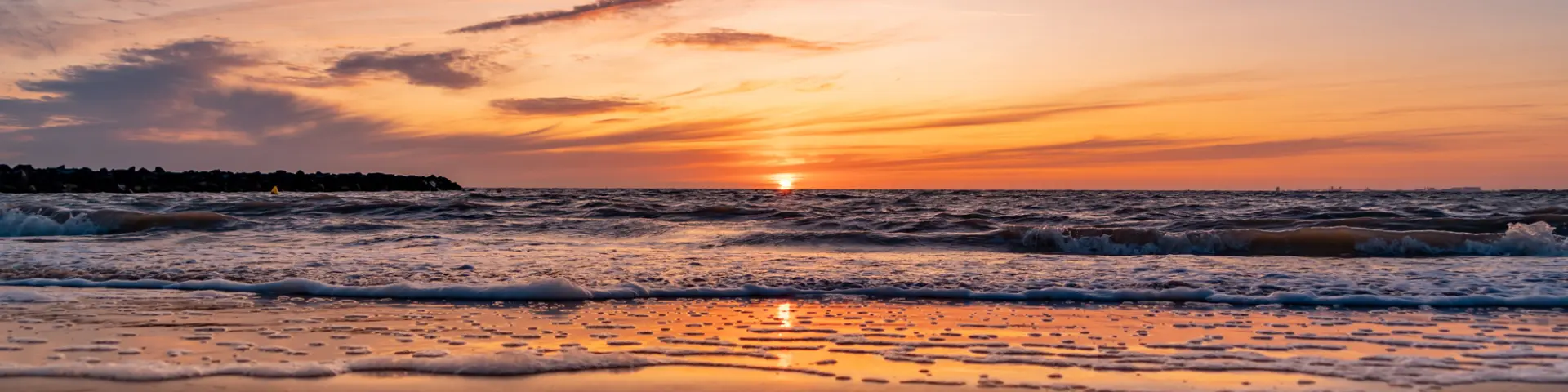 Sunset Plage Sam Hammad