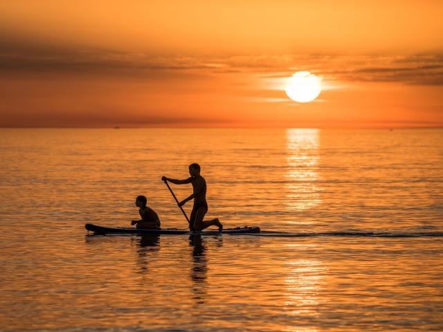 sunset-plage.jpg