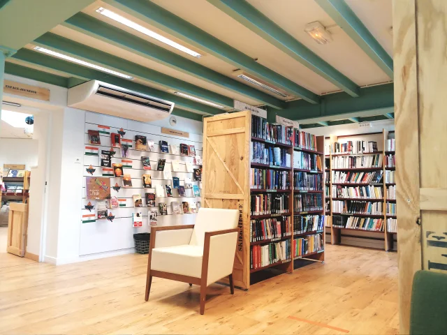 Mediatheque Chatelaillon Plage C)