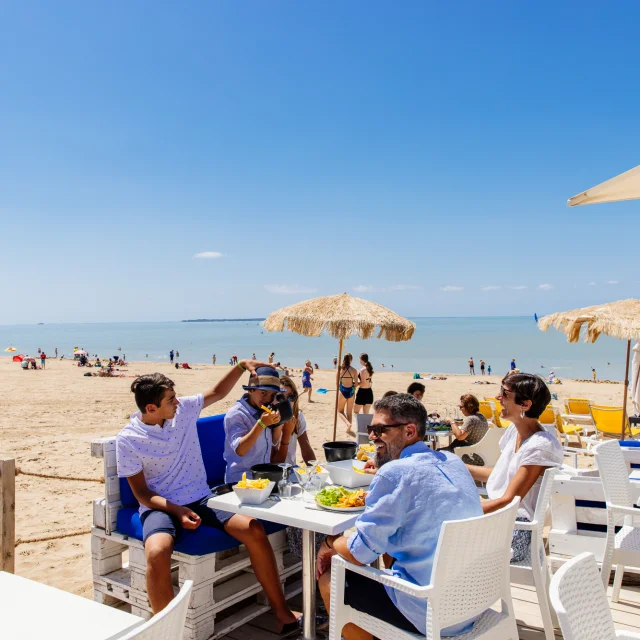 Restaurant Plage Famille Chatelaillon Plage Les Conteurs 20