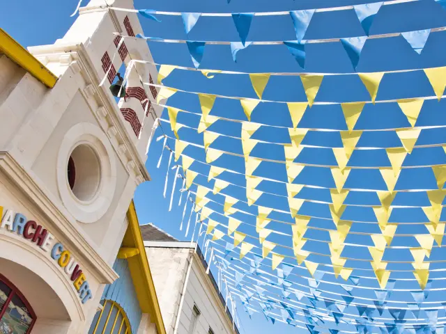 March Couvert Olivier Prave