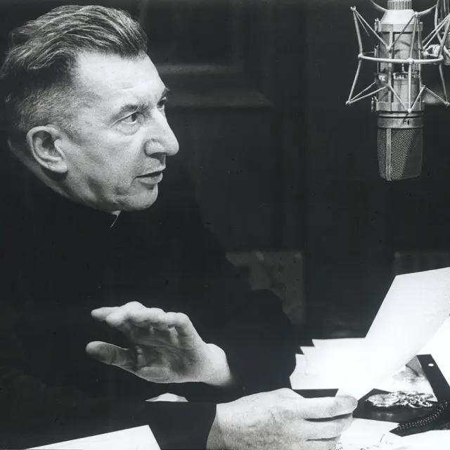 Monsignore Jean Rodhain im Interview