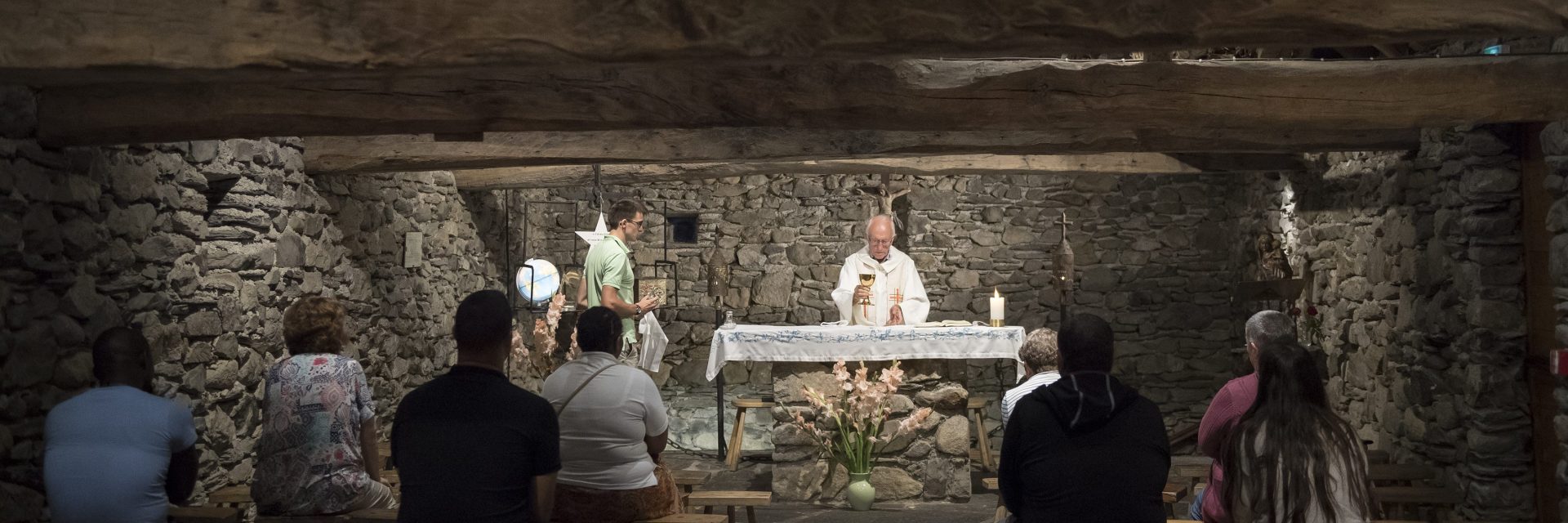 Eucharistieviering in de kapel Sainte-Bernadette