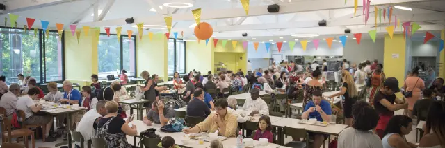 Le grand Self de la Cité Saint-Pierre a une capacité de 400 places assises