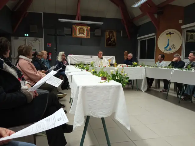 Witte Donderdag viering in Jeremie Hall