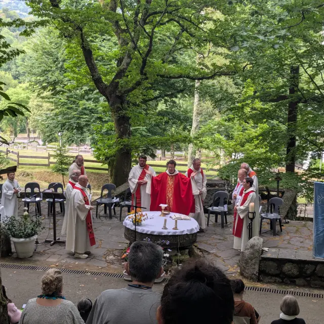 Les 70 ans de la Cité Saint-Pierre célébrés par une messe présidée par Père François Odinet, aumônier général du Secours Catholique