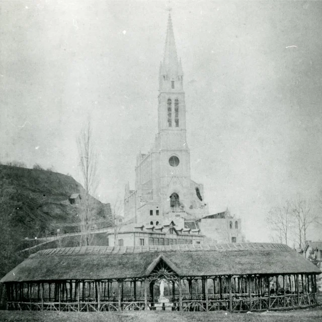 Rotonde Des Pelerins433 Credit Archives Sanctuaire Ndl Copie 1