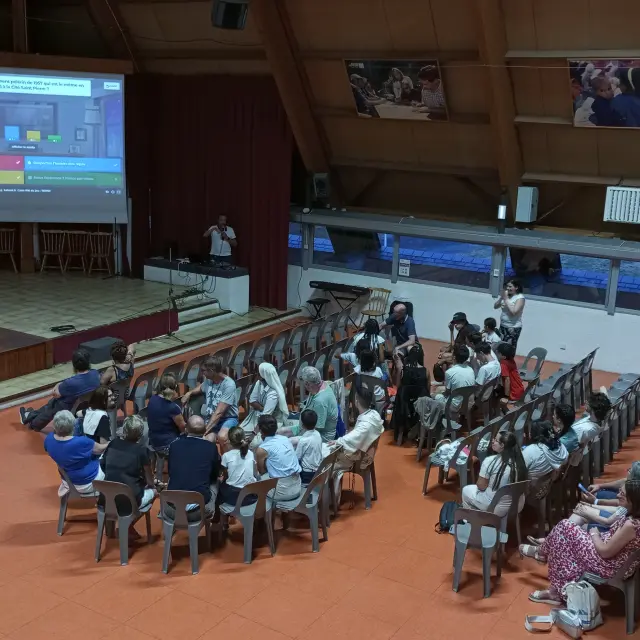 Une soirée quiz entre anciens bénévoles des années 2000