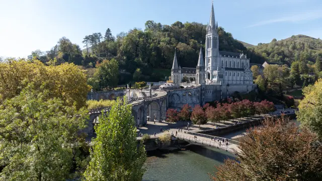 Le Sanctuaire de Lourdes