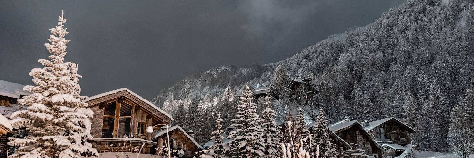 Valdisere Night