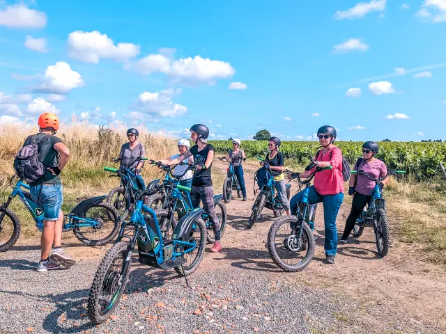 Melon B. electric scooter tour in the Vignoble Nantais, by Trott'in Nantes