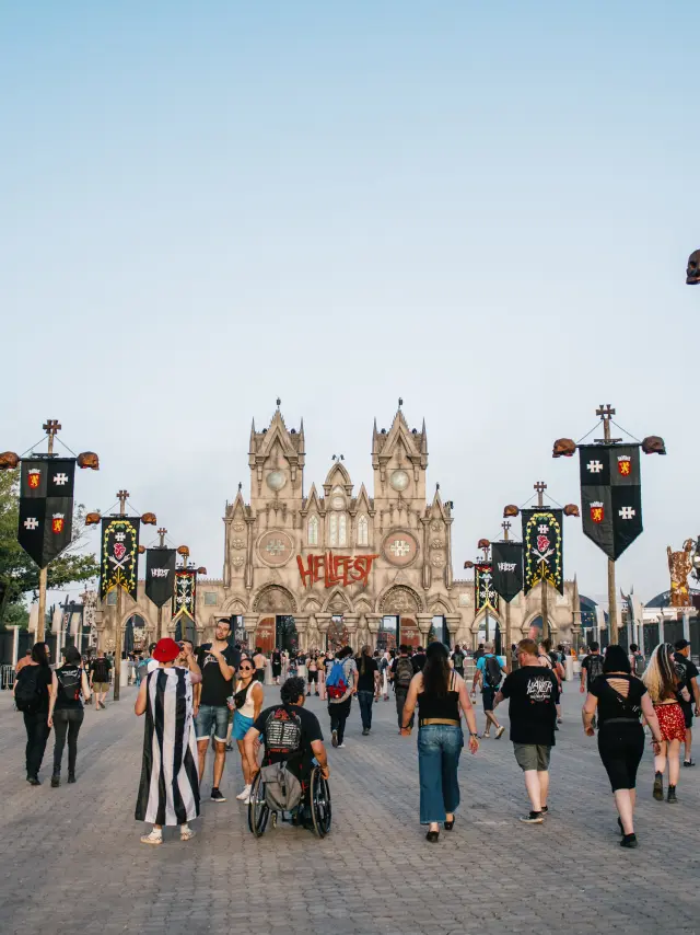 Cathedral entrance Hellfest 2022