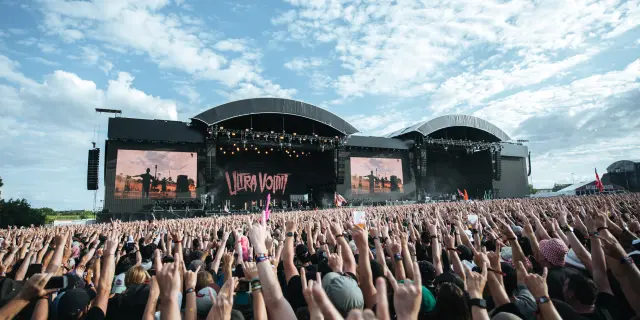 Festival-goers in front of Hellfest Mainstages 2019
