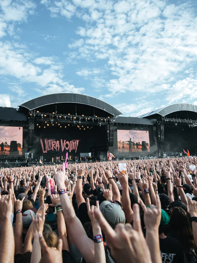 Festival-goers in front of Hellfest Mainstages 2019