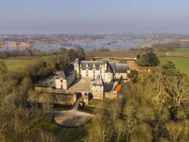 Photo aerienne du chateau de Goulaine
