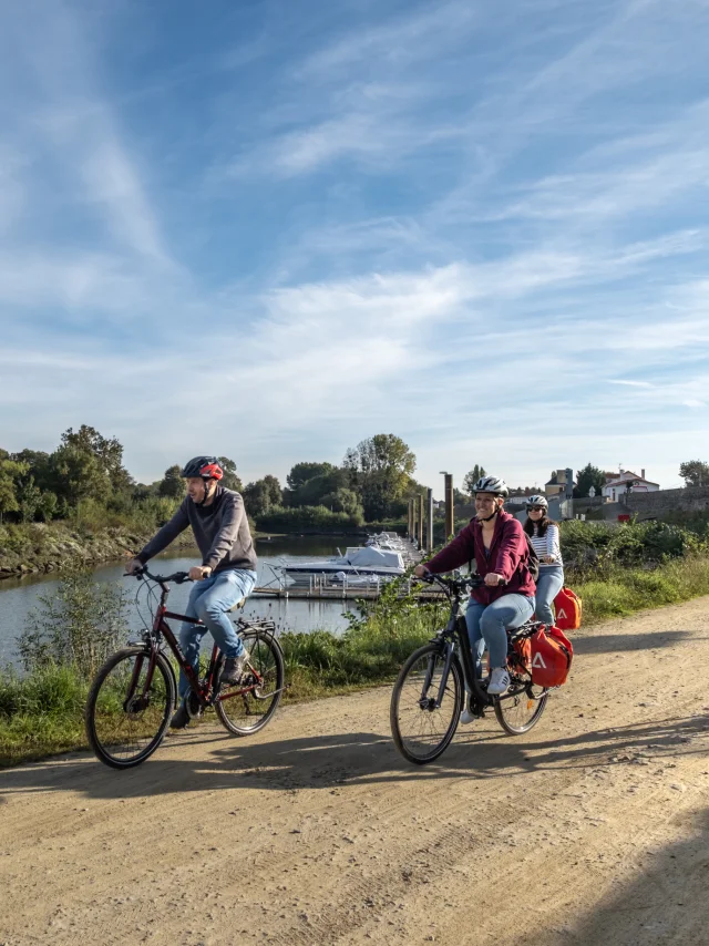Activités dans le Vignoble Nantais : balade à vélo sur la Loire à vélo avec Talbicyclette